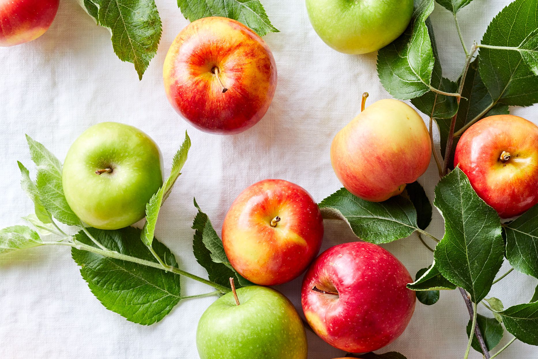 17 tipos de maçãs para suas aventuras de culinária e panificação no outono